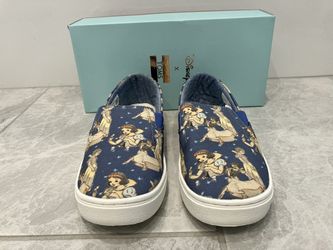 Disney X Toms (Snow White) Size 8/6y NEW $50