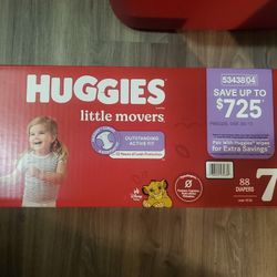HUGGIES LITTLE MOVERS SIZE 7 88 COUNT