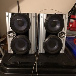 Sony Speakers Comes With a Tape Player , Radio Cd
