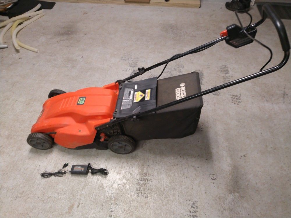 Black and decker cordless electric lawn mower