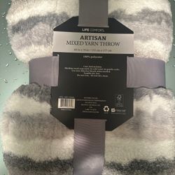 Brand New  Life Comfort Artisan Mixed Yarn Throw 60" X 70" Luxury Gray Machine Washable
