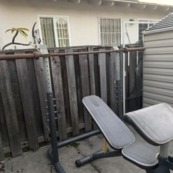 Olympic Weight Bench With Squat Rack Plus Bar. 