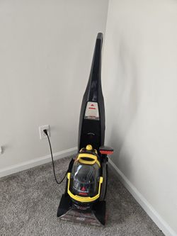 BISSELL VACUUM FOR CARPET AND FLOOR 