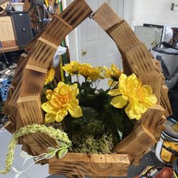 🔥 Rustic Hanging Flower Basket – Handmade 🔥