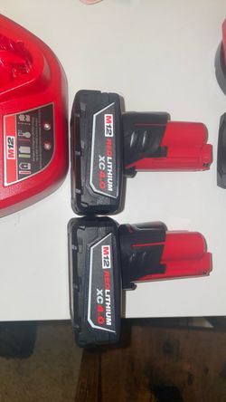 (2)Milwaukee M12, XC four amp battery