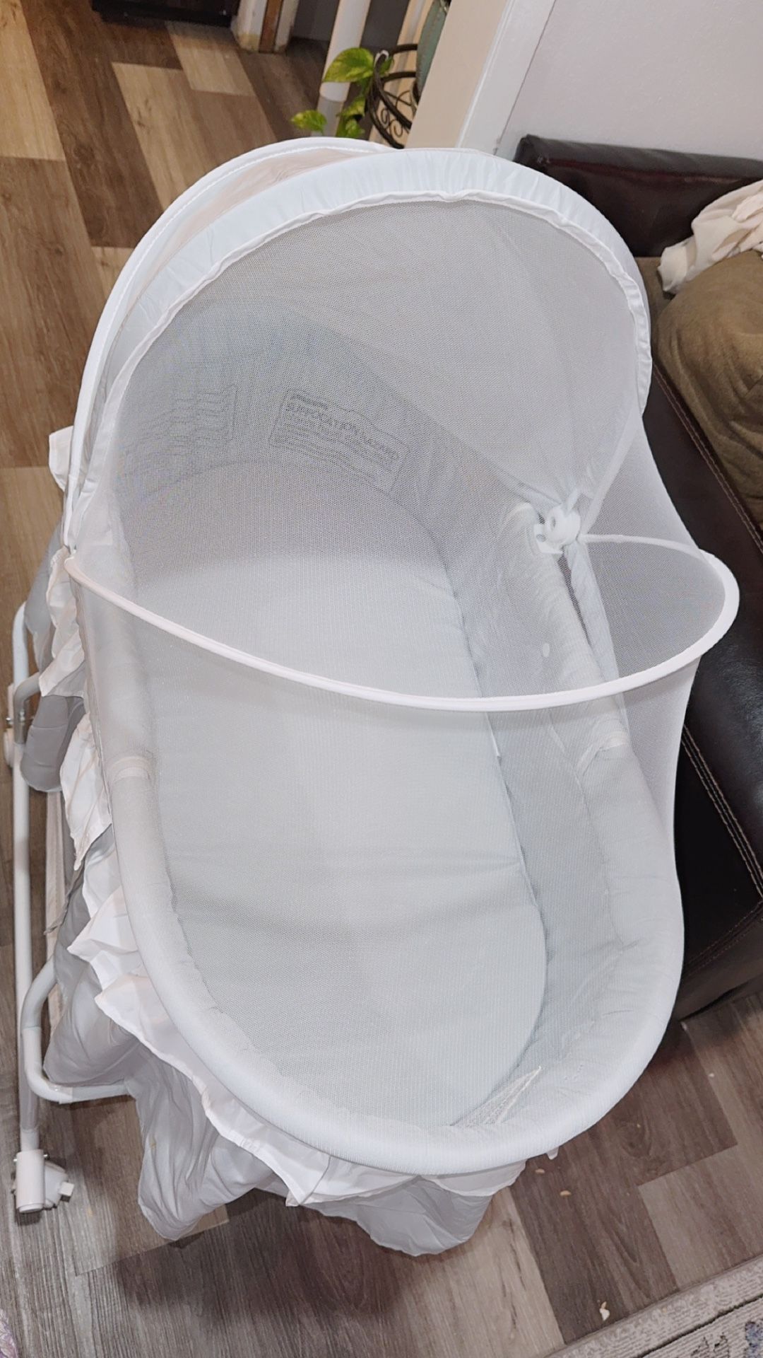 Dream On Me Lacy Portable 2-in-1 Bassinet