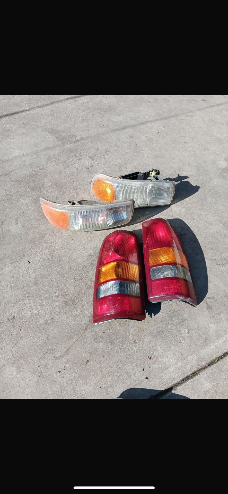 2005 chevy tahoe head and rear lights