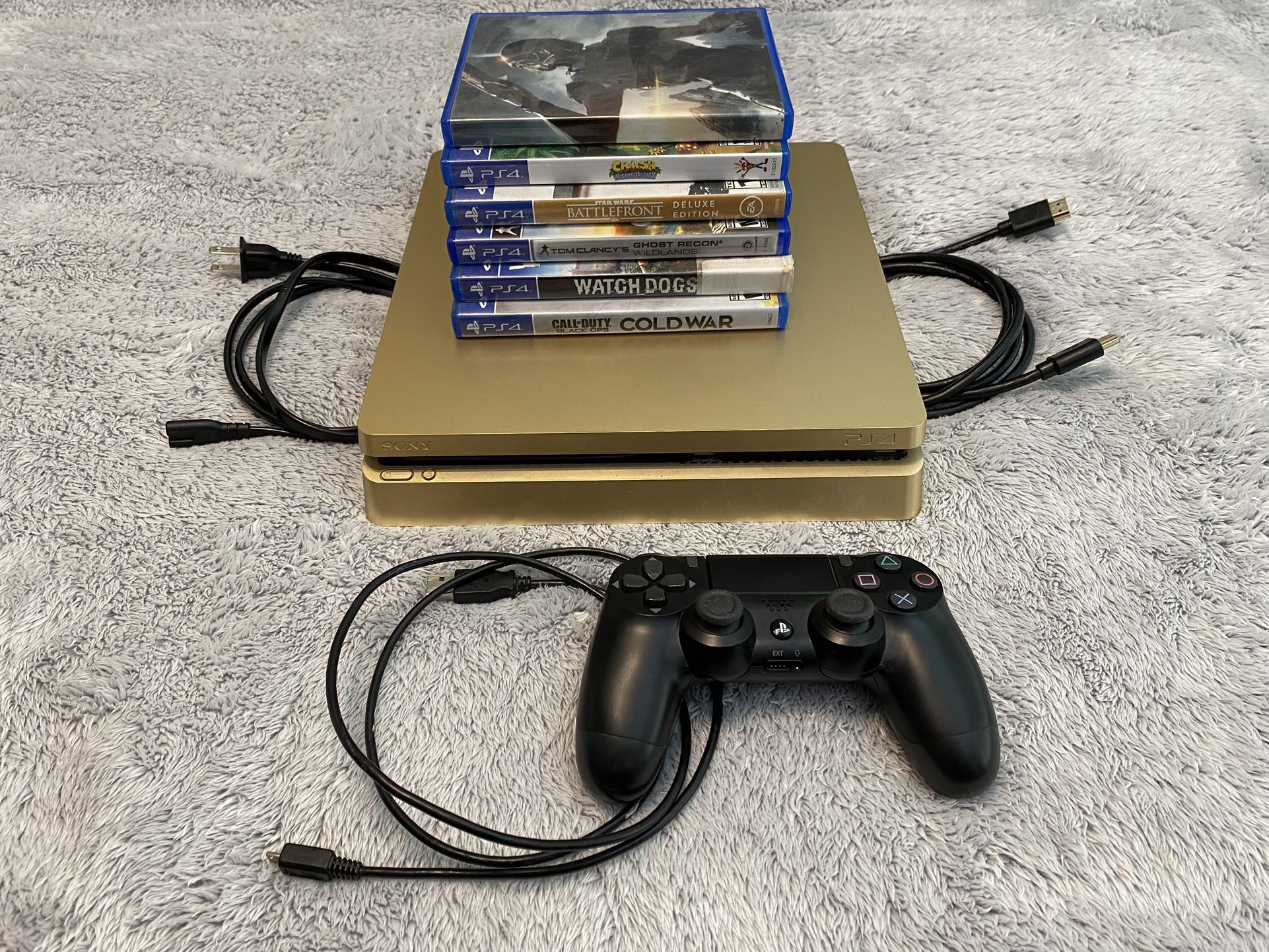 PlayStation 4 - Gold Complete With Cables, Controller, & 6 Free Games for Sale in CA - OfferUp
