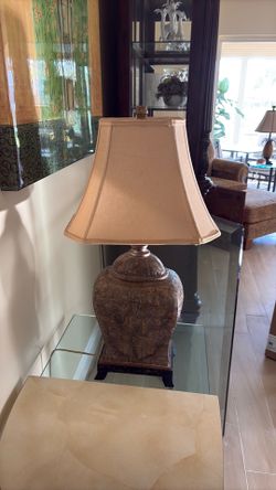 Table lamp