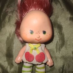 1979 Strawberry Shortcake Doll