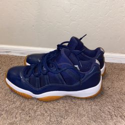 Jordan 4 Navy Gum 