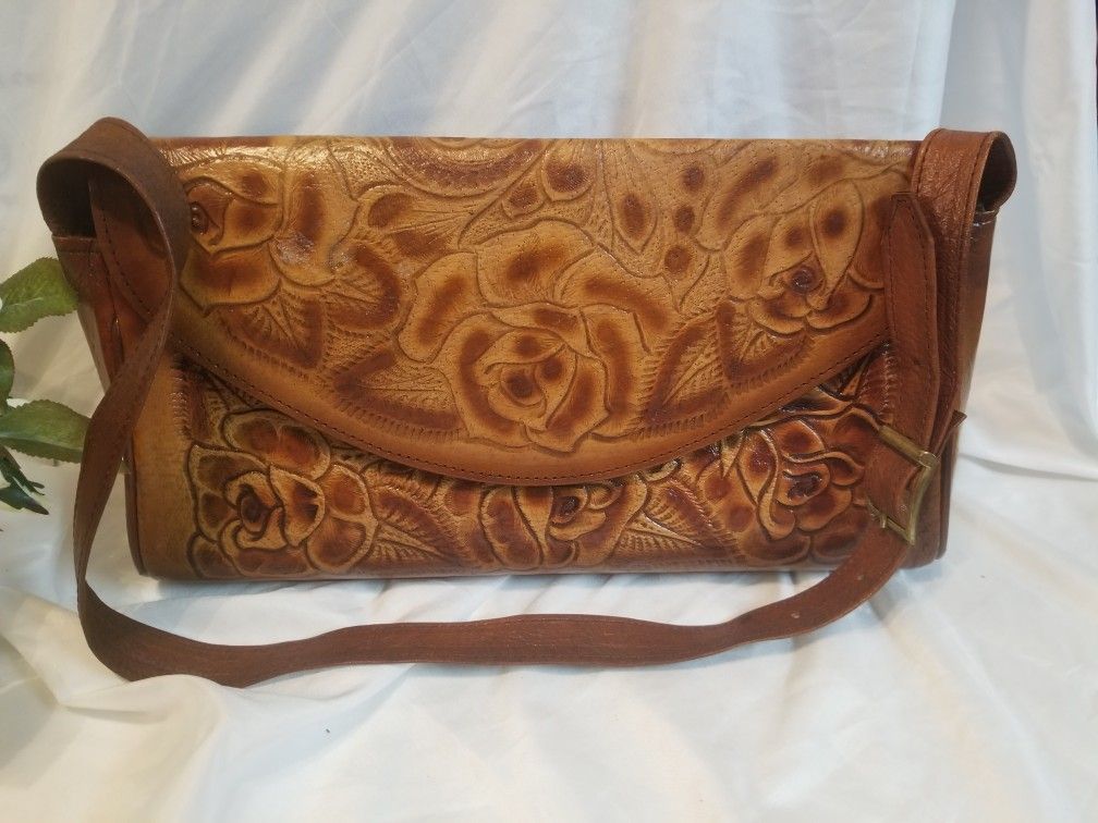 Vintage leather handbag