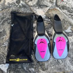 Womens Fins- Body Glove Size 3-4
