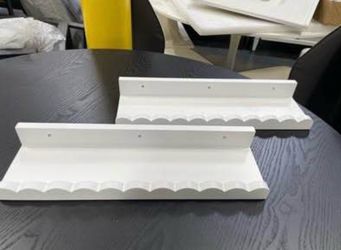 New in Box Set of 4 Nursery Book Shelves 20” White Floating Shelves for Wall Kids Scalloped Shef