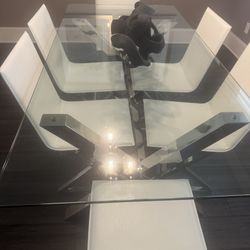 Axis Dining Table and 6 Chairs 