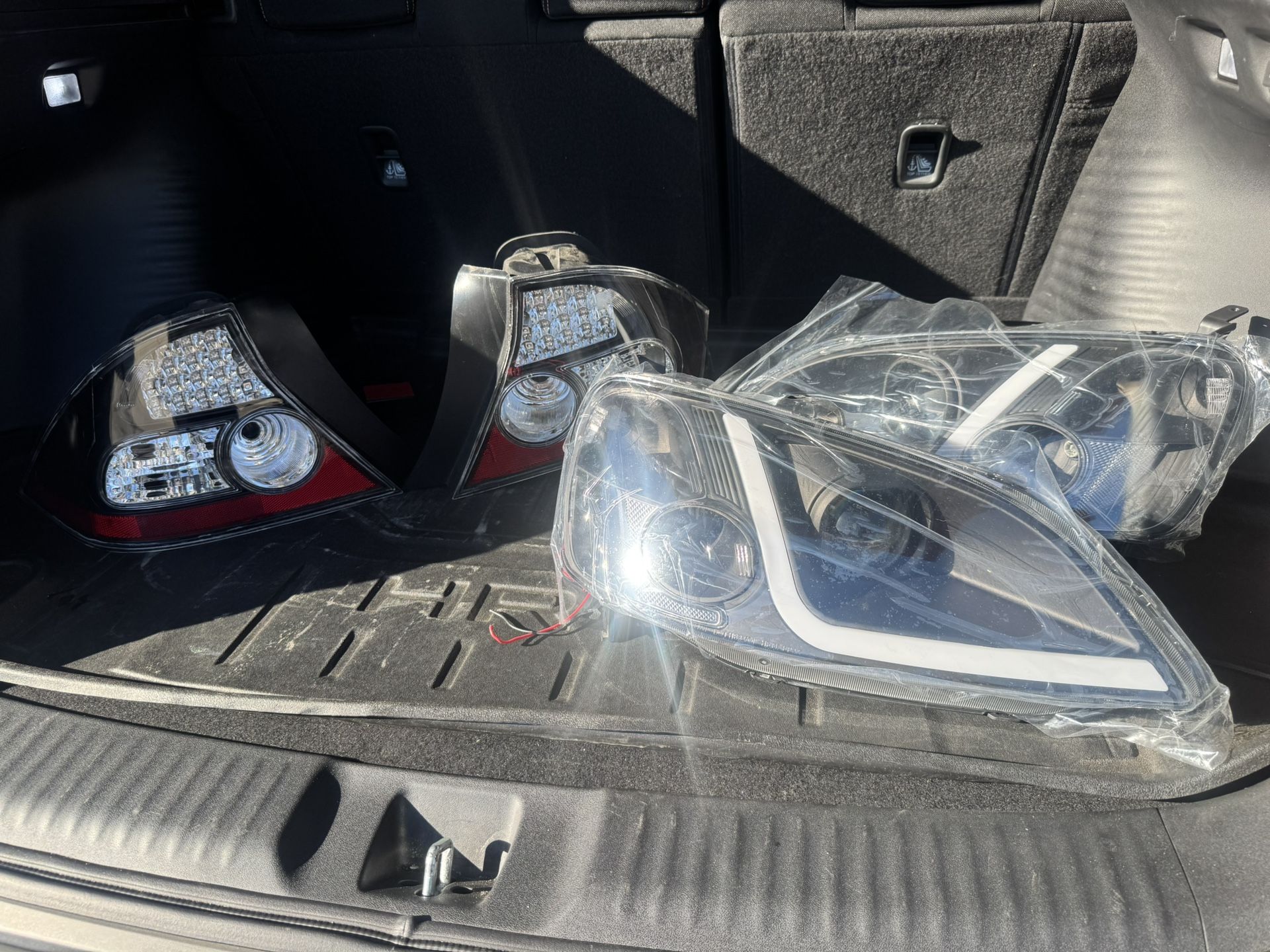 Headlights & Taillights 