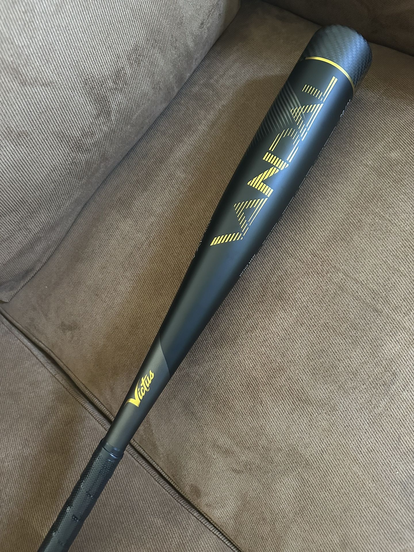 Victus Vandal 29 inch 21 oz 29/21 drop 8 USSSA baseball bat never used