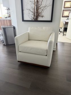Off White / Cream Genuine Leather Swivel Armchair