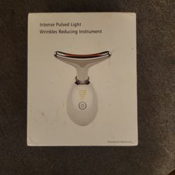 Wrinkle reducing instrument