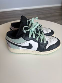 Nike Air Jordan Low