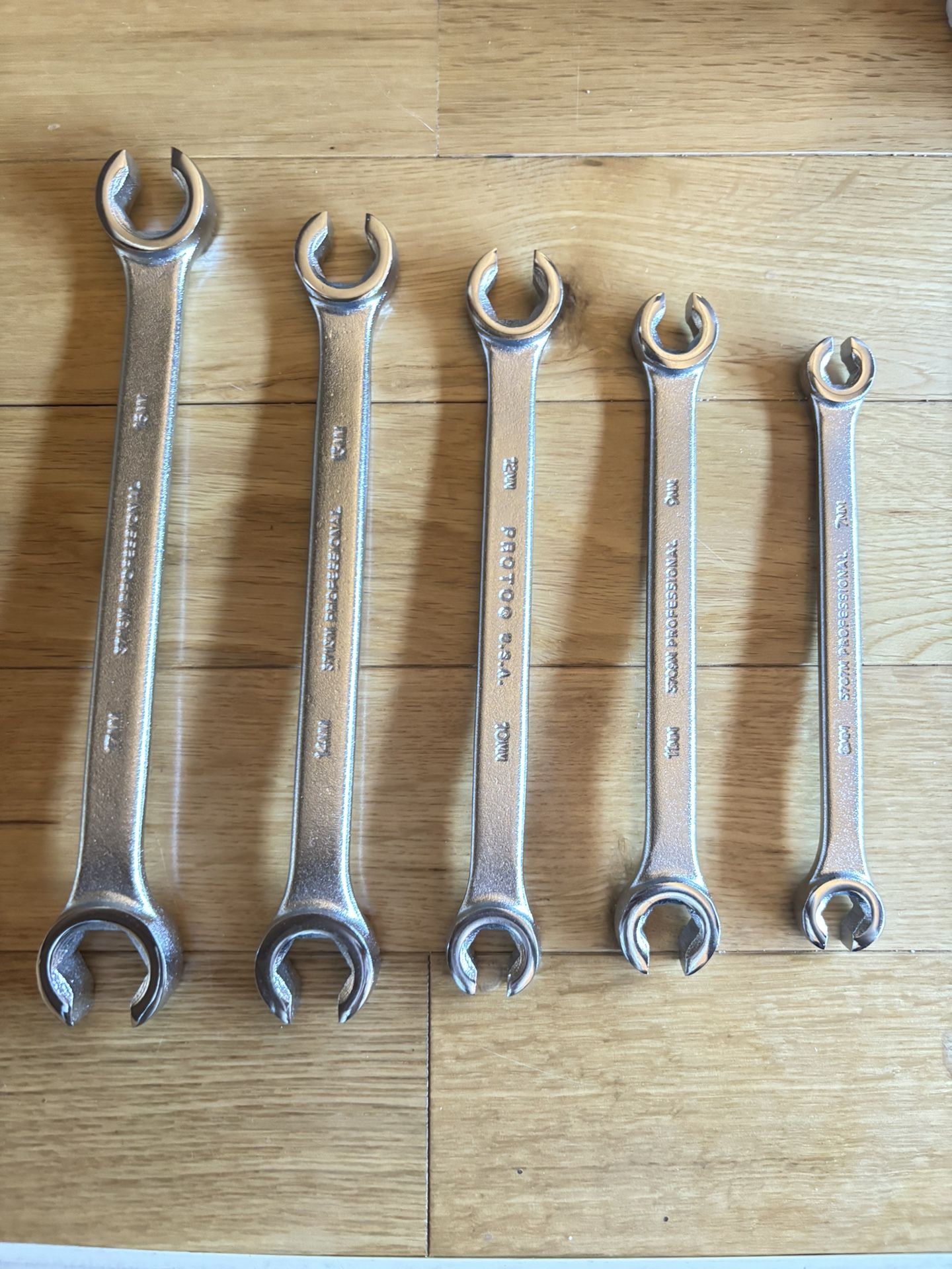 PROTO Flare Nut Wrench Set: Alloy Steel, Satin, 5 Tools, 7mm to 17 mm Range of Head Sizes