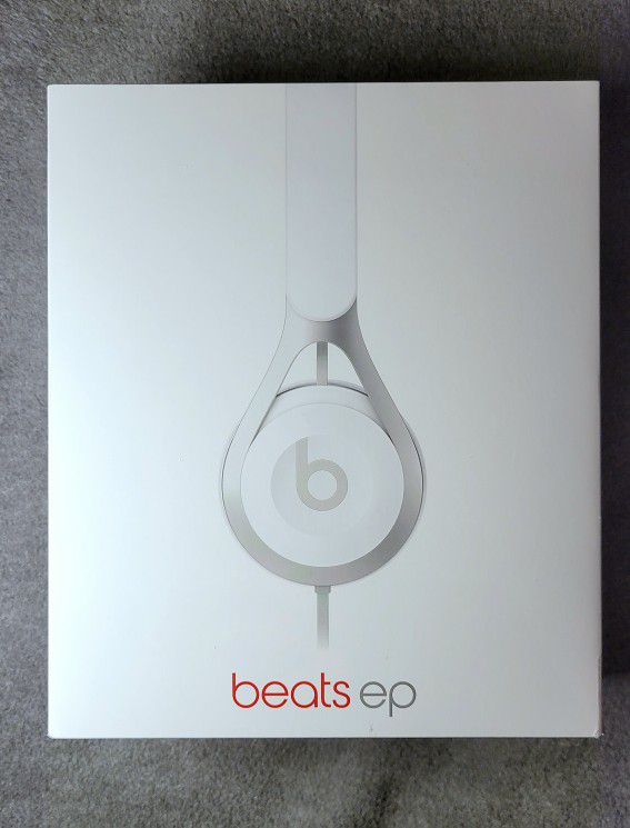 BEATS EP Over Ear Headphones MATTE WHITE - NEW UNOPENED