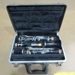 Selmer Bundy Clarinet & Hard Case