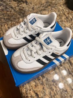 Toddler Adidas Sambas Size 6