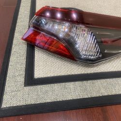 2021-2022 TOYOTA XSE CAMRY RIGHT TAIL LIGHT