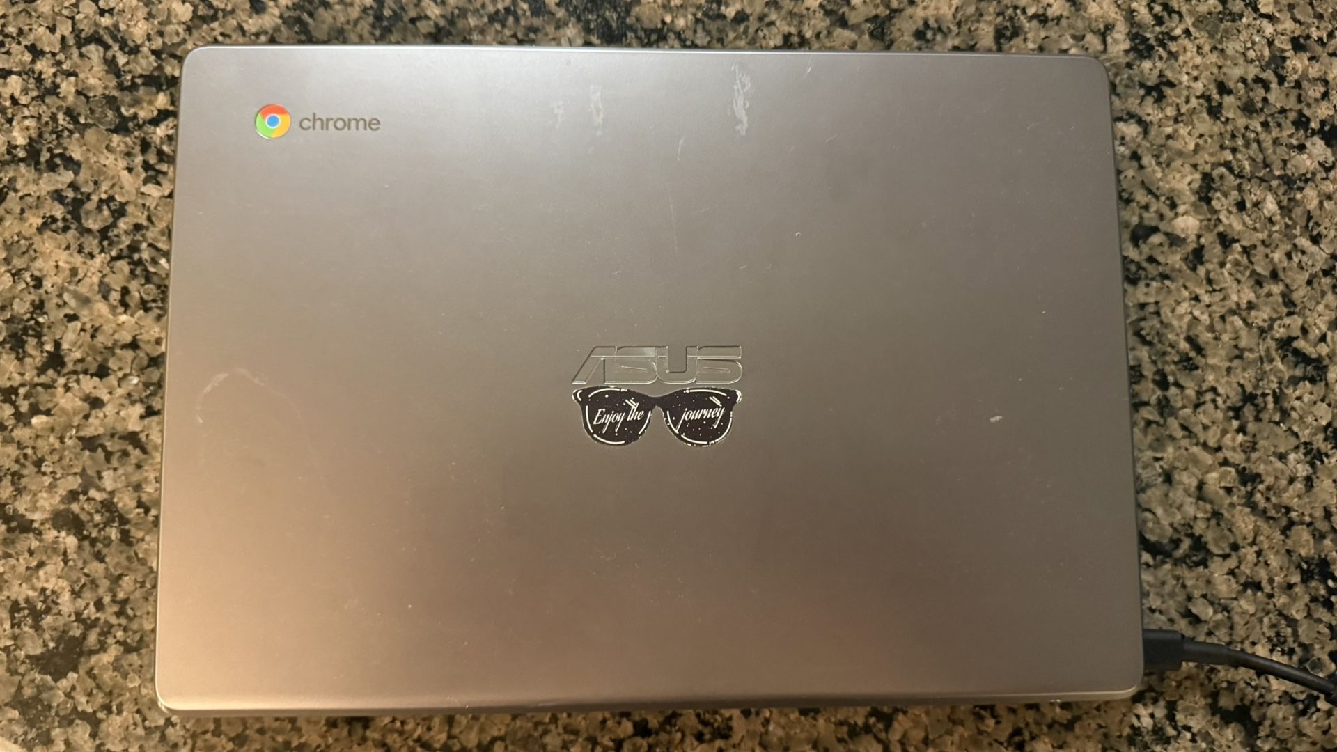 Asus Chromebook CX22N + Charger