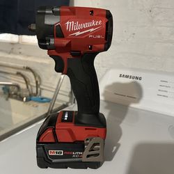 Milwaukee 3/8 impact wrench