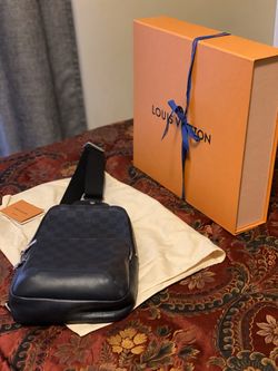 Louis Vuitton Avenue sling bag ( blue )