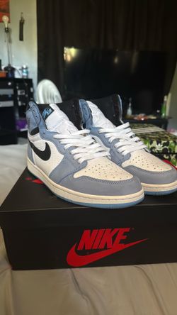 Jordan 1 unc blue