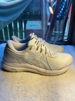 Acsis , Wo’s Sz10 , running shoes.