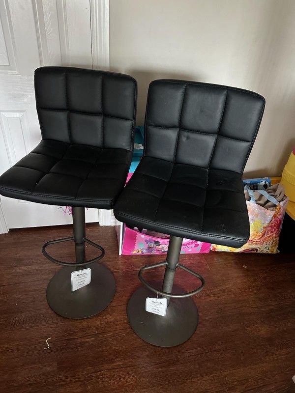 Adjustable Height Bar Stools