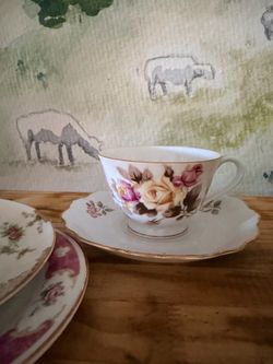 Tea Cups Set
