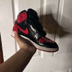 Jordan 1s "bred" OG