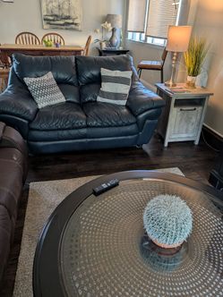 Dark Blue 💙 Leather loveseat