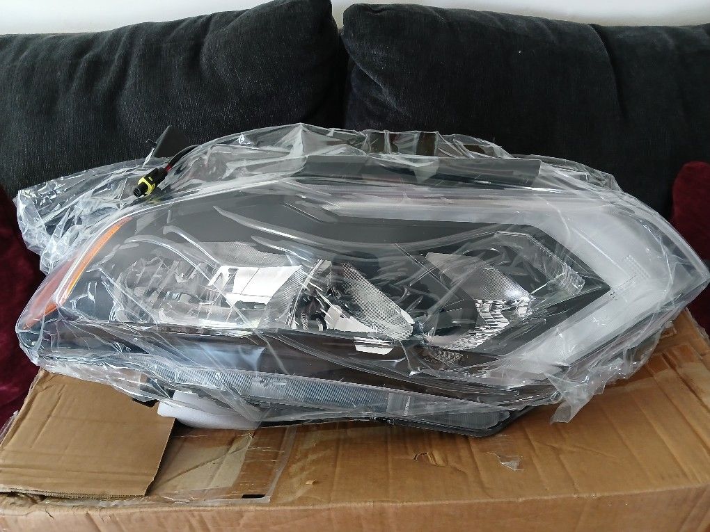 Headlight Nissan ROGUE 17-19