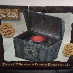 Pirates Of The Caribbean Treasure Chest CD Player (2007-New)