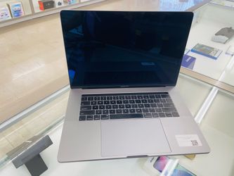 MacBook Pro 2018 16gb ram 512gb ssd