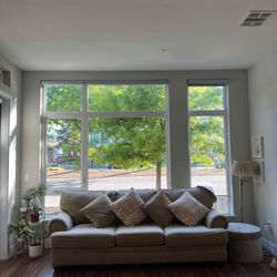 Sofa Couch With 4 Throw Pillows