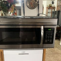 Microwave  Open   box 76cm 