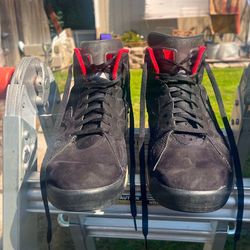 Jordan Jumpman MVP 678 Raptors red and purple.