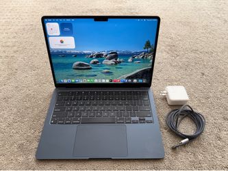 2022 13” MacBook Air m2 16gb 256gb