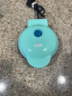 Dash Mini Waffle Maker