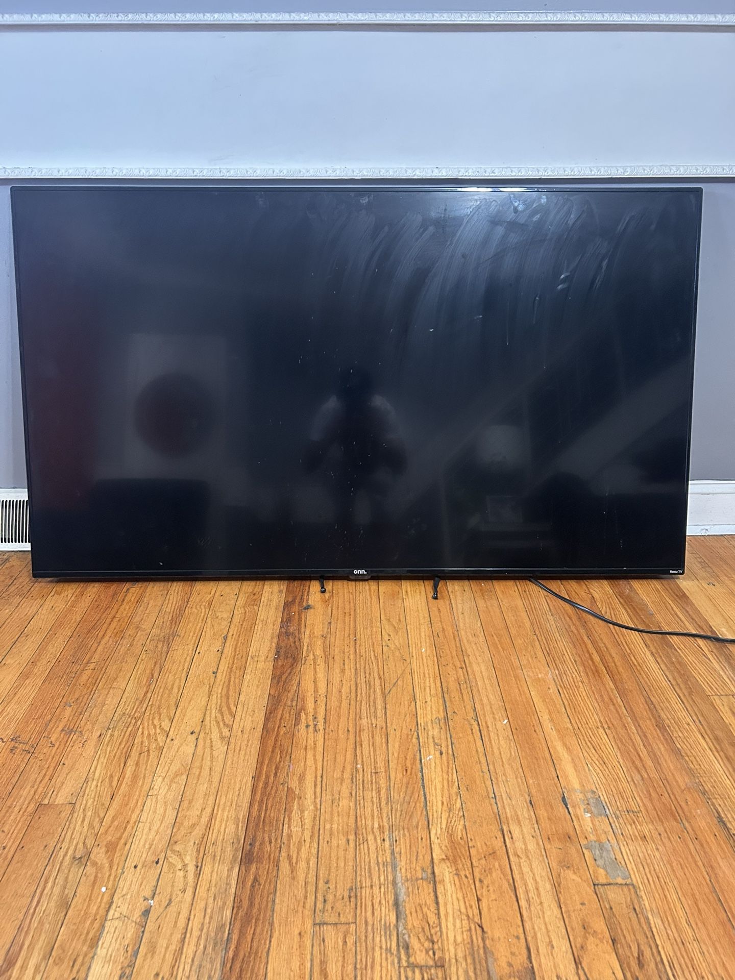 65 Inch ONN Tv