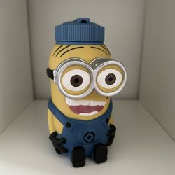 Universal Studios Minion Water Bottle Thermos 32oz