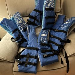 4 New Life Jackets 