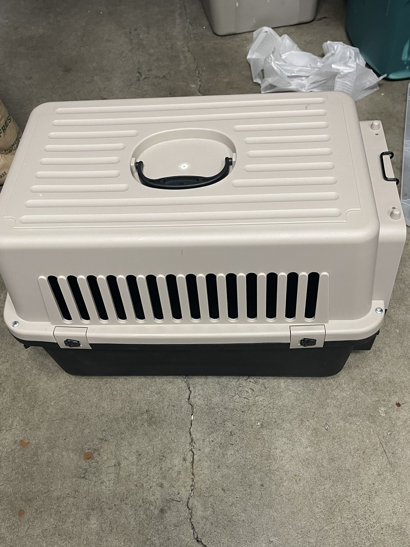 24” Dog Kennel/Crate